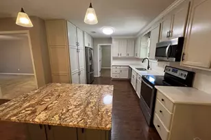 2135 Summit Blvd, Pensacola, FL 32503 - Photo 10