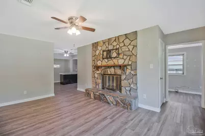 911 Springbrook Ave, Pensacola, FL 32505 - Photo 4