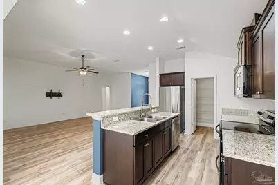 7329 Farmers Rd, Pensacola, FL 32526 - Photo 8