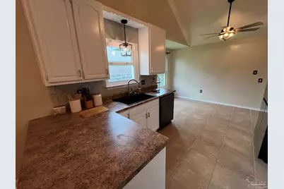 6436 Garden Dr, Gulf Breeze, FL 32563 - Photo 12