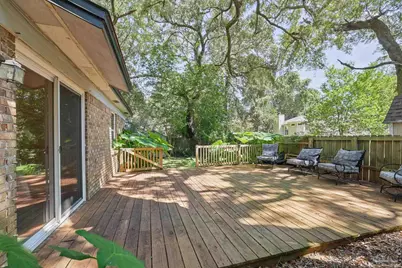 7474 Baywoods Ln, Pensacola, FL 32504 - Photo 4