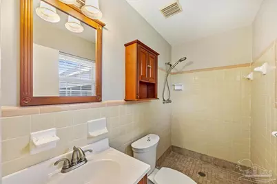 101 NE Oregon Dr, Fort Walton Beach, FL 32548 - Photo 10