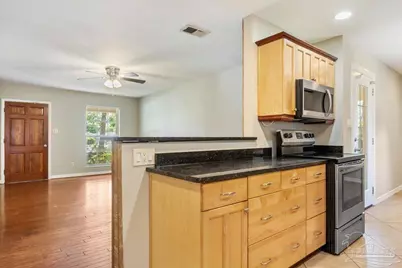 101 NE Oregon Dr, Fort Walton Beach, FL 32548 - Photo 6