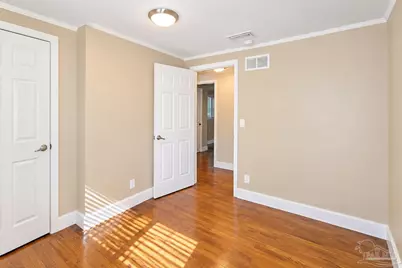 1701 W Romana St, Pensacola, FL 32502 - Photo 8
