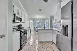 4122 Cobia St, Pensacola, FL 32507 - Photo 4