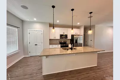 726 Giese Ln, Pensacola, FL 32506 - Photo 4