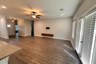 726 Giese Ln, Pensacola, FL 32506 - Photo 2
