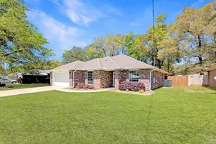5963 Ashton Woods Cir, Milton, FL 32570 - Photo 2