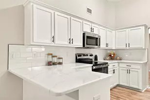 5998 Ridgeview Dr, Milton, FL 32570 - Photo 8