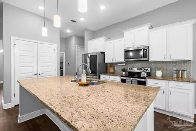 5779 Dunbar Cir, Milton, FL 32583 - Photo 16