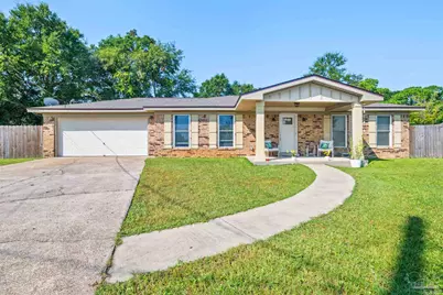 4570 Yacht Harbour Dr, Pensacola, FL 32514 - Photo 2