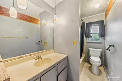 632 Powell St, Pensacola, FL 32534 - Photo 16