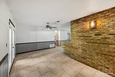 632 Powell St, Pensacola, FL 32534 - Photo 8