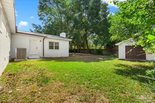 2031 Broyhill Ln, Pensacola, FL 32526 - Photo 48