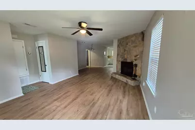 2370 Shoal Creek Dr, Pensacola, FL 32501 - Photo 2