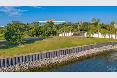 4 Wharf Ave, Pensacola, FL 32502 - Photo 10