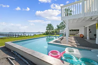 5469 Soundside Dr, Gulf Breeze, FL 32563 - Photo 46