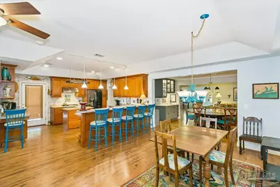 201 Edgewater Dr, Pensacola, FL 32507 - Photo 18