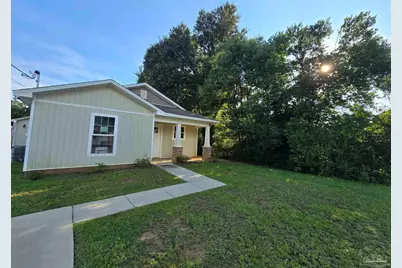 2617 W Leonard St, Pensacola, FL 32505 - Photo 2