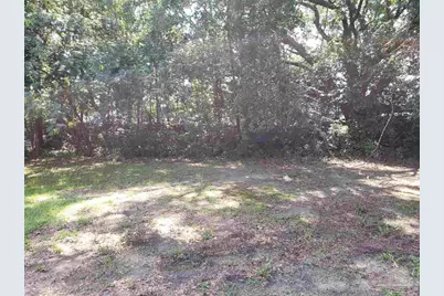 1250 Lake Dr, Cantonment, FL 32533 - Photo 8