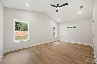 306 W Winthrop Ave, Pensacola, FL 32507 - Photo 26