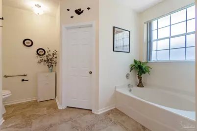 3312 Holt Cir, Pensacola, FL 32526 - Photo 22