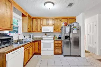 5131 Oakleaf Dr, Pace, FL 32571 - Photo 10