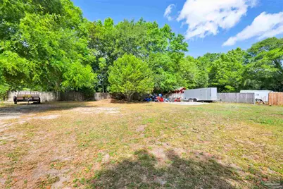 5131 Oakleaf Dr, Pace, FL 32571 - Photo 2