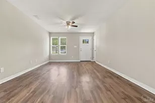 3017 Berwick St, Pensacola, FL 32503 - Photo 6