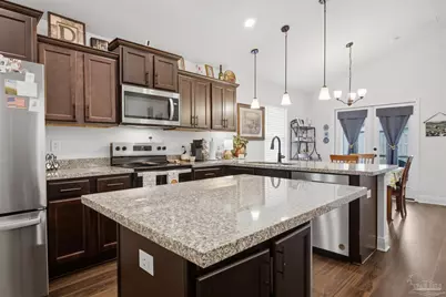 2427 Privet Berry Dr, Gulf Breeze, FL 32563 - Photo 16