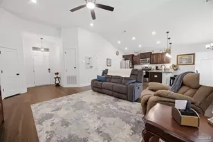 2427 Privet Berry Dr, Gulf Breeze, FL 32563 - Photo 4