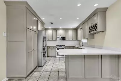 6157 Young Ln, Milton, FL 32570 - Photo 8