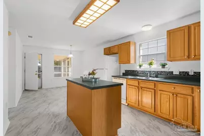 330 Hilburn Pl, Pensacola, FL 32504 - Photo 14