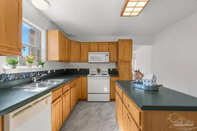 330 Hilburn Pl, Pensacola, FL 32504 - Photo 18