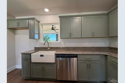 5142 Blackmon Dr, Jay, FL 32565 - Photo 16