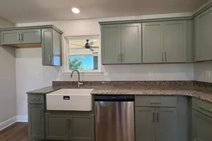 5142 Blackmon Dr, Jay, FL 32565 - Photo 16
