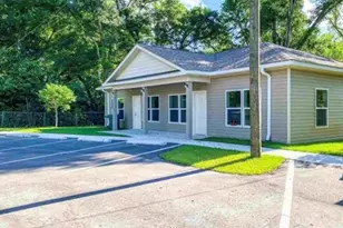 2425 E Johnson Ave, Pensacola, FL 32514 - Photo 2