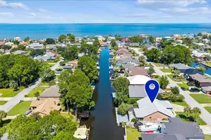1613 Kalakaua Ct, Gulf Breeze, FL 32563 - Photo 6
