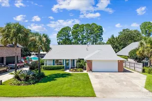 1613 Kalakaua Ct, Gulf Breeze, FL 32563 - Photo 2