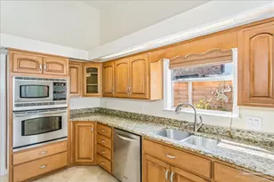 1613 Kalakaua Ct, Gulf Breeze, FL 32563 - Photo 26
