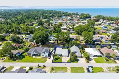 1613 Kalakaua Ct, Gulf Breeze, FL 32563 - Photo 4