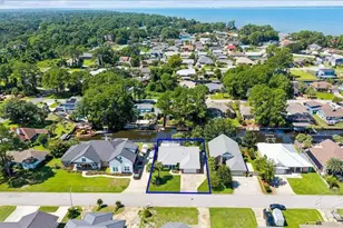 1613 Kalakaua Ct, Gulf Breeze, FL 32563 - Photo 4