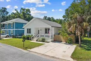 279 Seamarge Ln, Pensacola, FL 32507 - Photo 2
