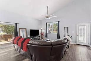279 Seamarge Ln, Pensacola, FL 32507 - Photo 6