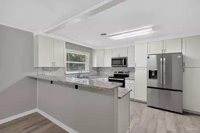 6425 Aspen Ave, Milton, FL 32570 - Photo 6
