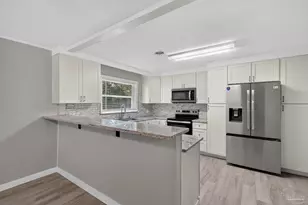 6425 Aspen Ave, Milton, FL 32570 - Photo 6