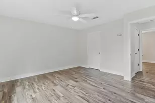 5409 Pond View Dr, Milton, FL 32570 - Photo 18