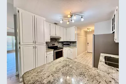 2460 Houston Cir, Gulf Breeze, FL 32563 - Photo 10