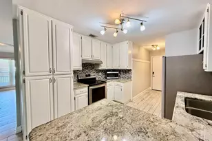 2460 Houston Cir, Gulf Breeze, FL 32563 - Photo 10