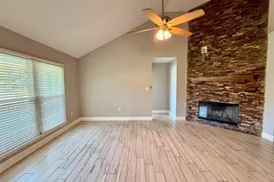 2460 Houston Cir, Gulf Breeze, FL 32563 - Photo 2